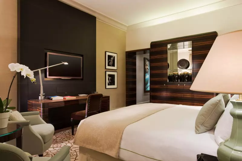 Art Deco Room 