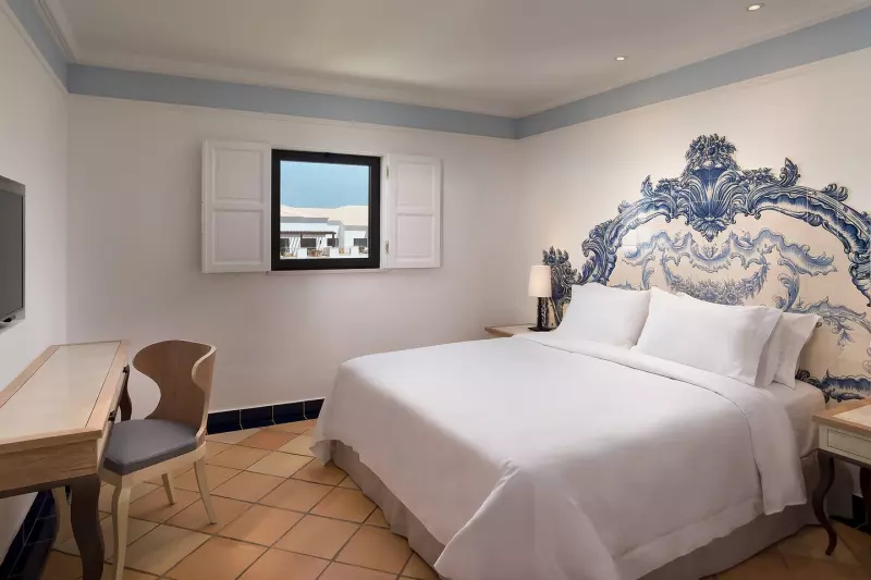 Junior Resort View Suite