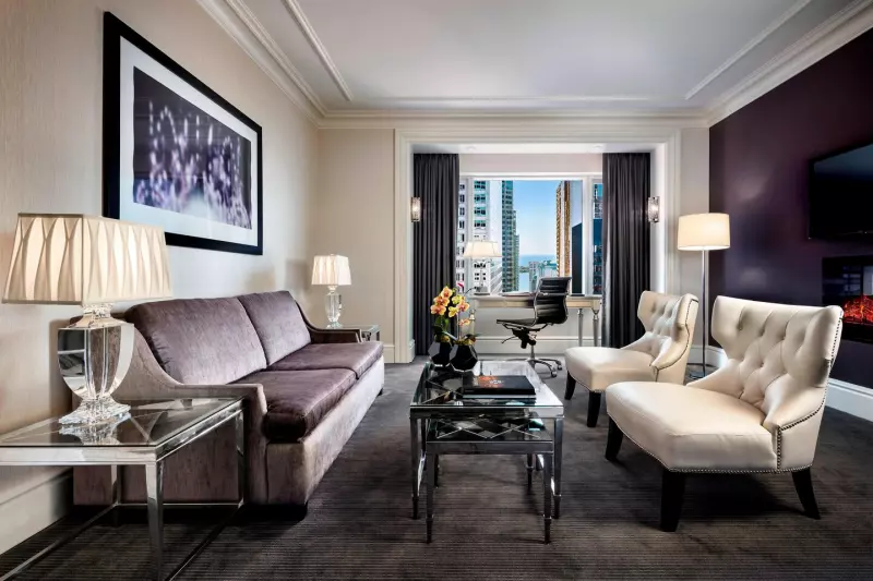 Deluxe Suite