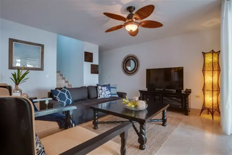 2 Bedroom 2 Story Ocean View Sea House