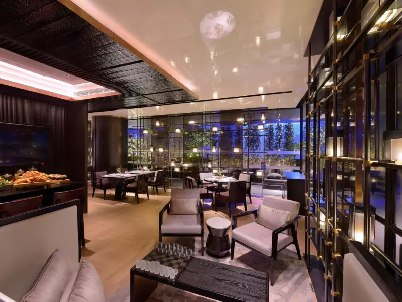 River View Classic Club Room