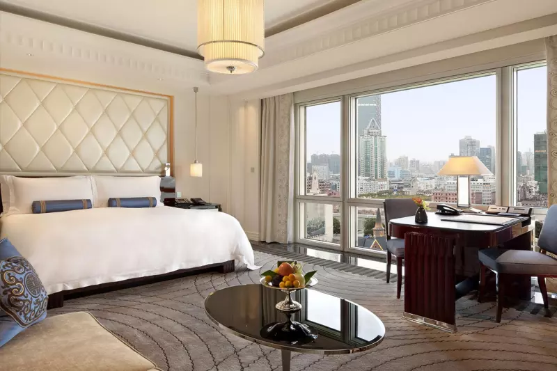 Deluxe Garden View Suite